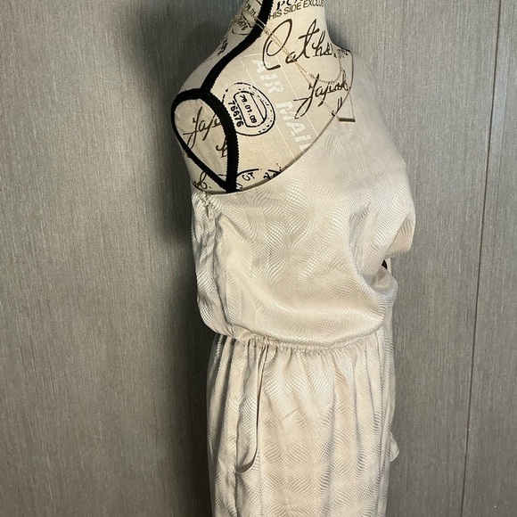 Love Whit Chic One-Shoulder White Jumpsuit Size 12 - Picture 6 of 12